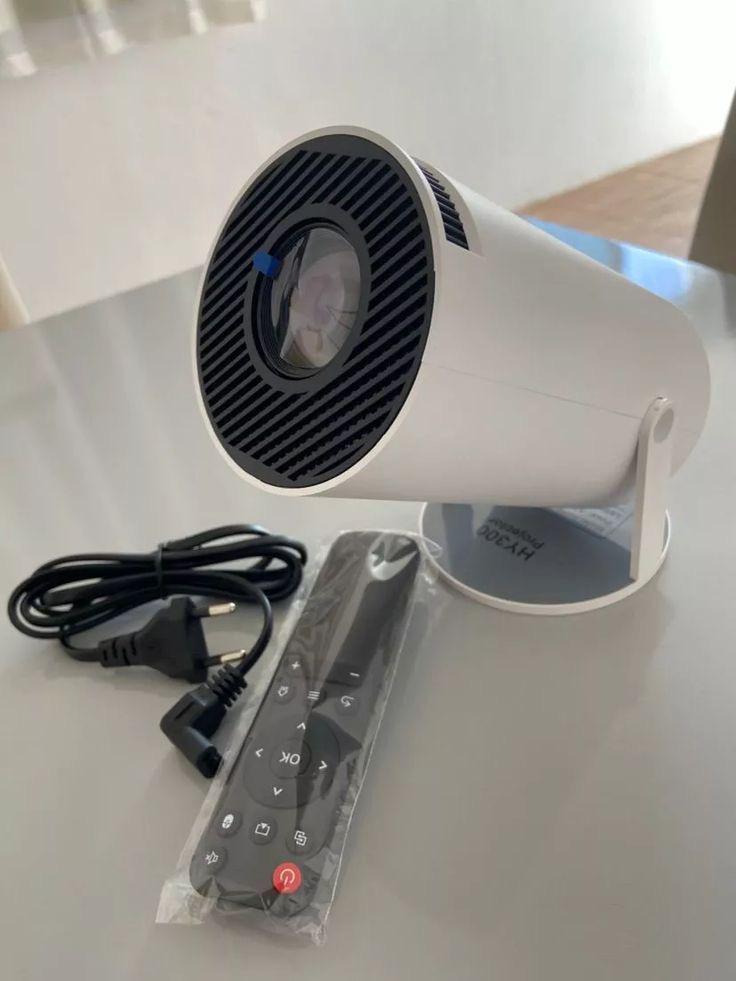 Mini Projecteur Portable WiFi 5G – Cinéma à Domicile HD