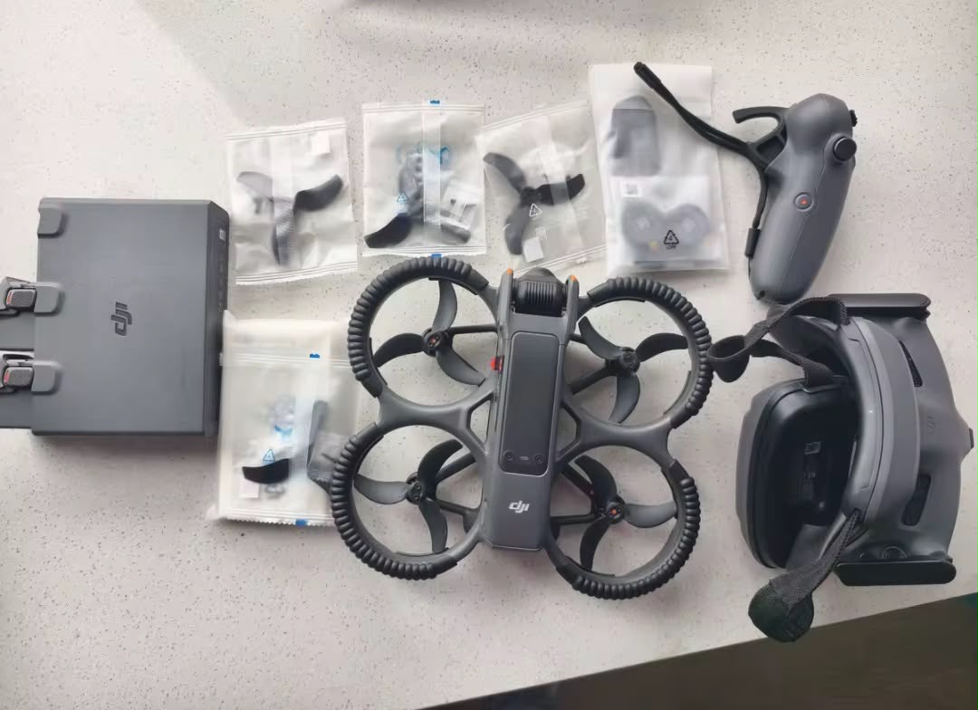 DJI Avata 2 Fly More Combo (3 Batteries) Professionnel